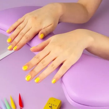 Reposabrazos anatómico DNKA para manicura, color púrpura.
